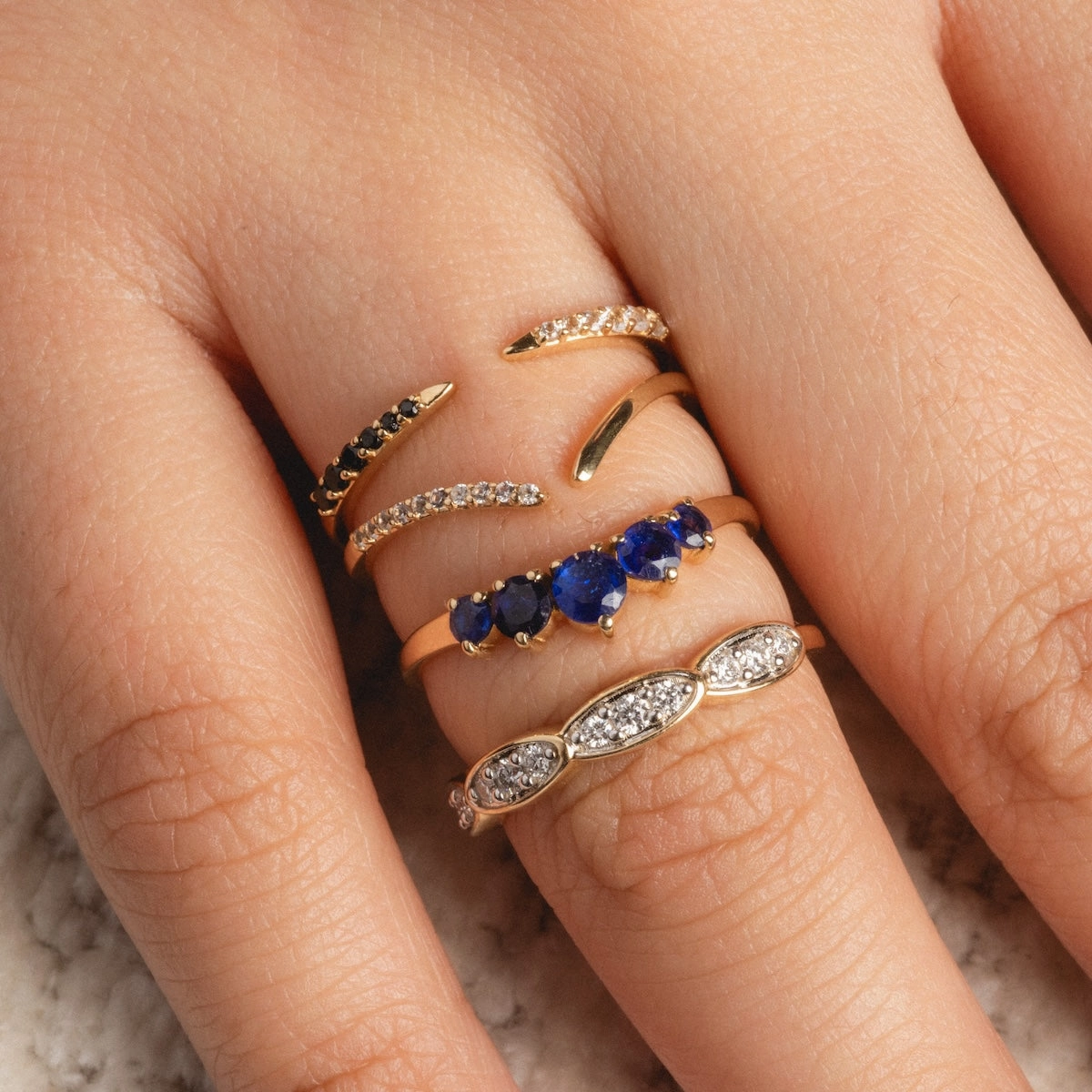 14k Black and White Open Front Nesting Band