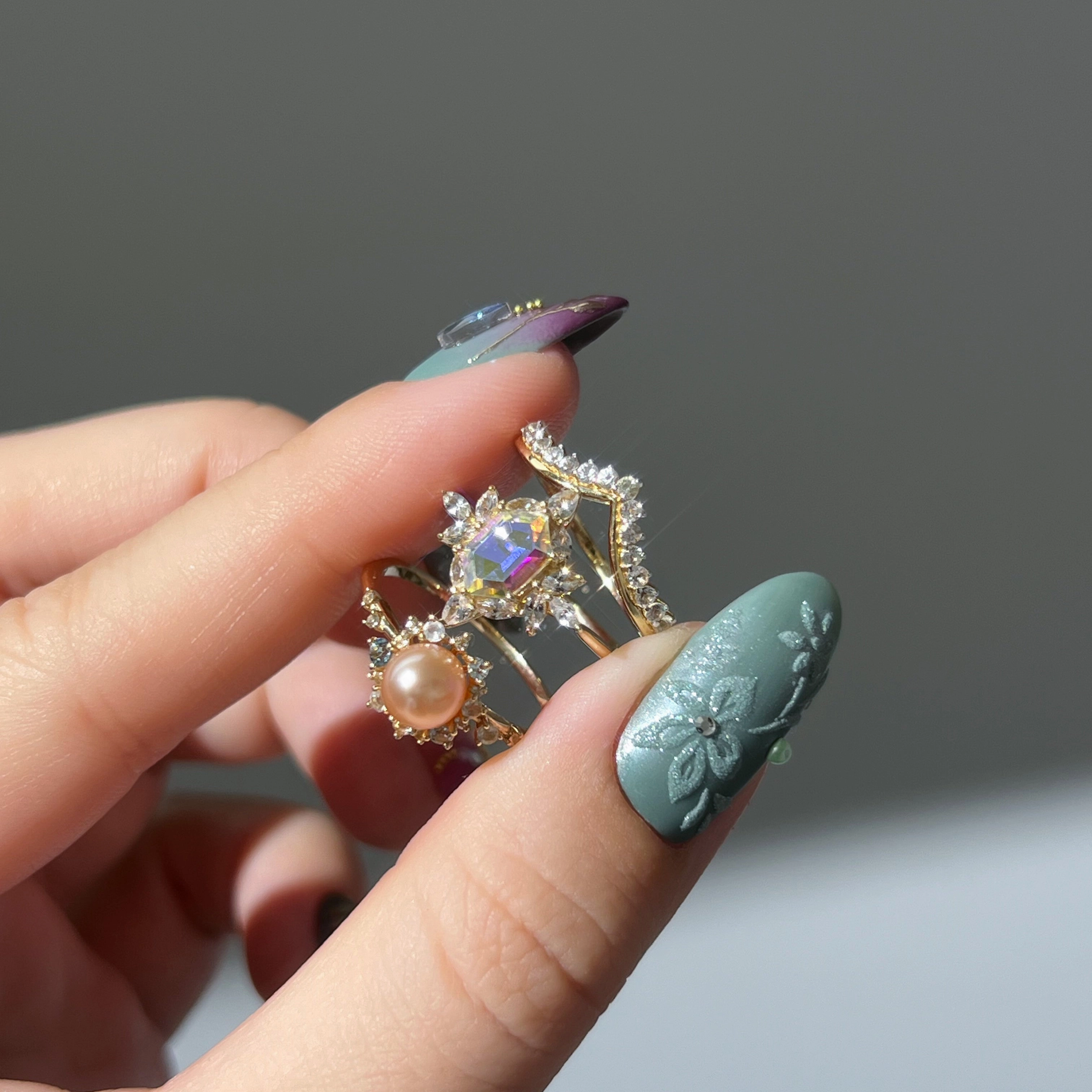 14k Classic Green Grandeur Nesting Ring Set