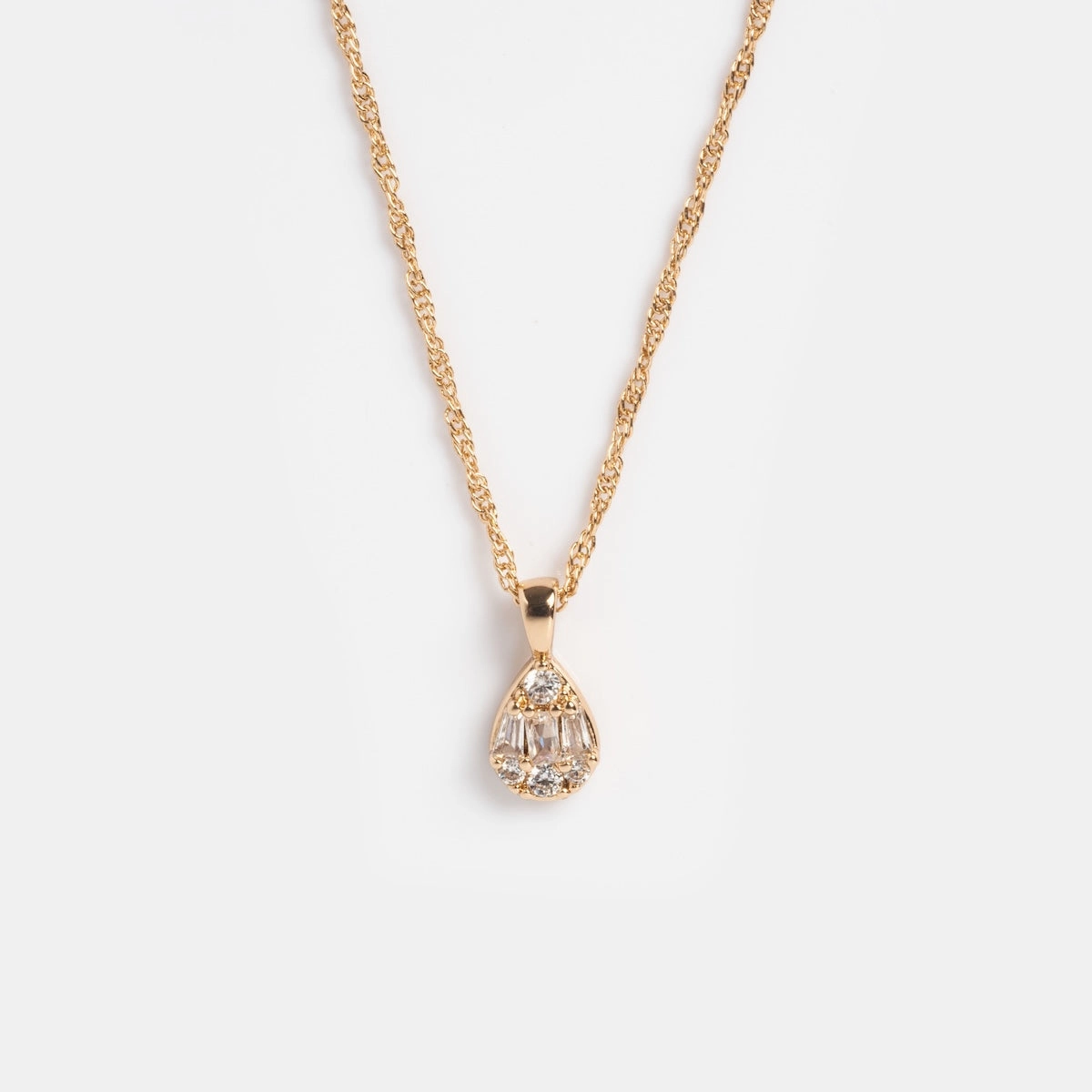 Muzi Pendant Necklace