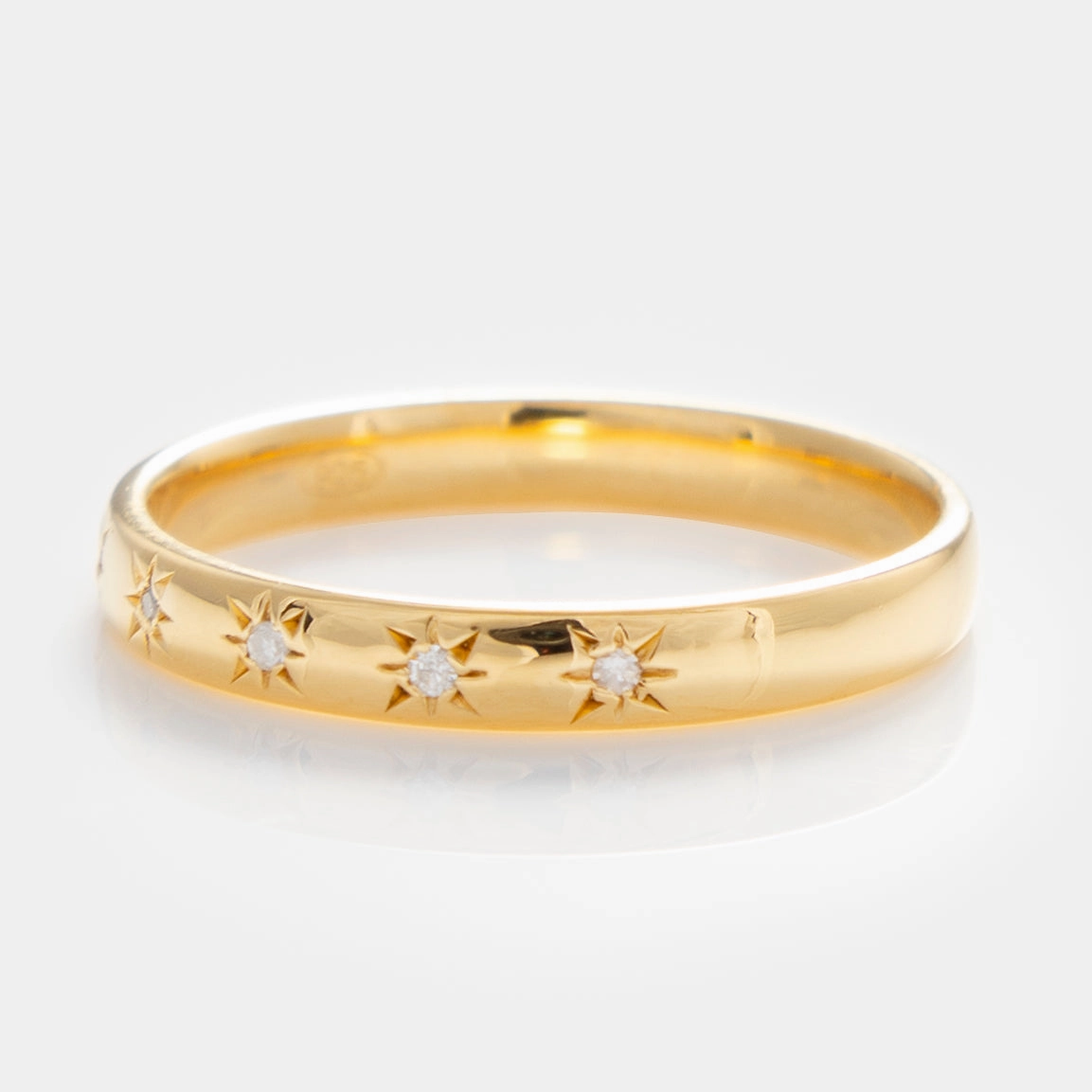 Simple Star Set Diamond Band