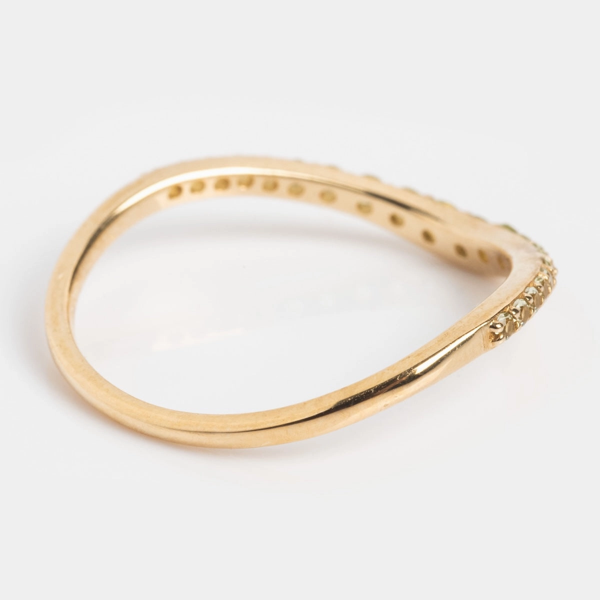 Solid Gold 2025 August Capsule Curved Peridot Stacking Ring