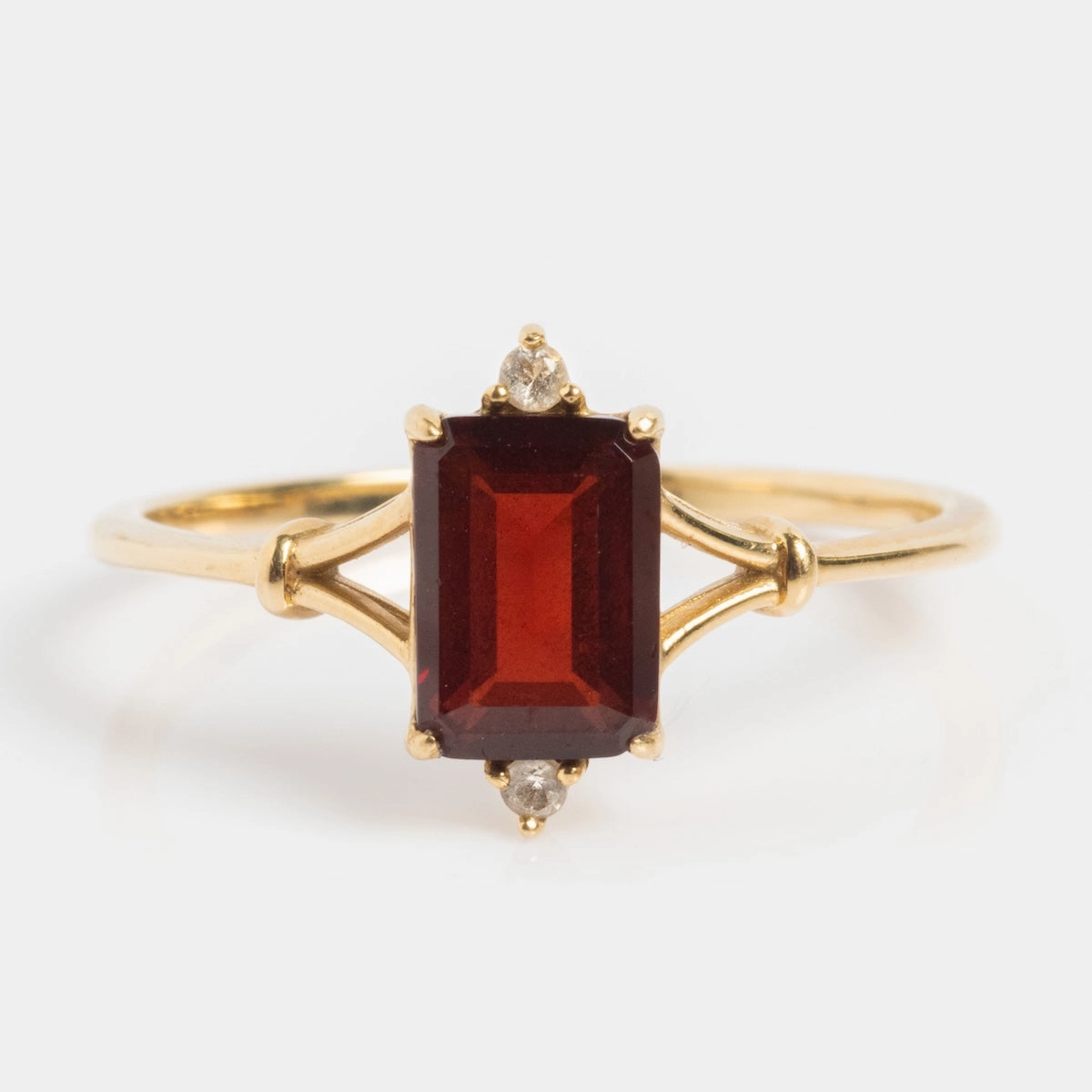 Solid Gold 2025 January Capsule Classic Garnet Statement Ring