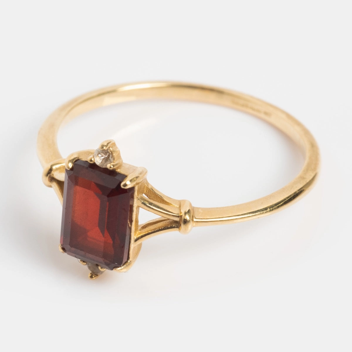 Solid Gold 2025 January Capsule Classic Garnet Statement Ring