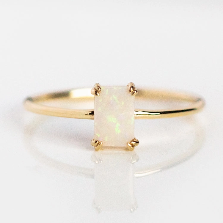 Solid Gold Essential Baguette Birthstone Ring