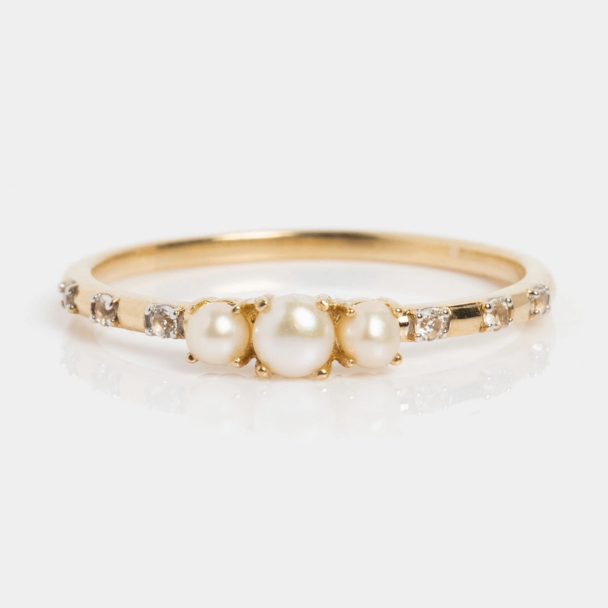 Solid Gold Luminous Pearl Trio Ring