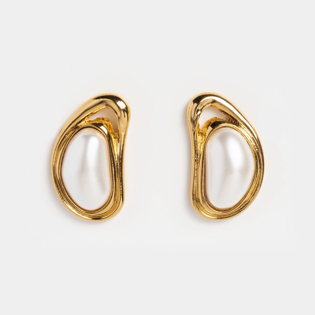 Valia Earrings