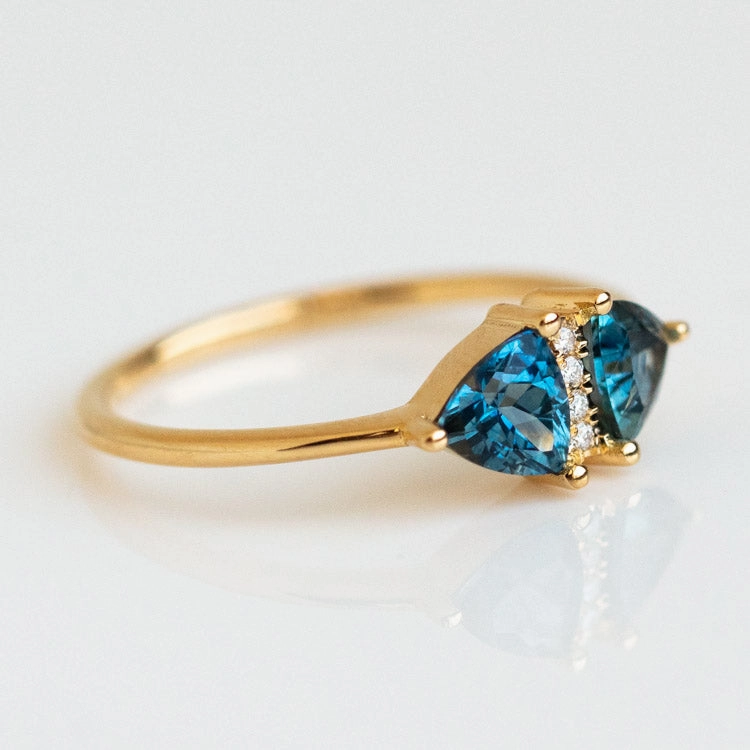 Vintage Style Engagement Ring with Teal Sapphire Trillions